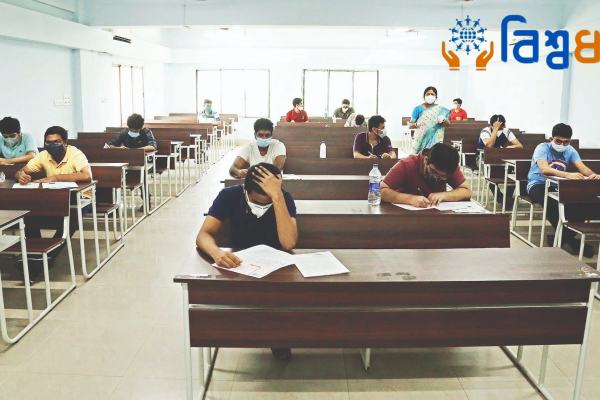 WBCS-এ বাংলা বাধ্যতামূলক পেপার বাতিল: ক্ষোভে ফুঁসছে ‘বাংলা পক্ষ’, শাসকদলের বিরুদ্ধে বেইমানির অভিযোগ