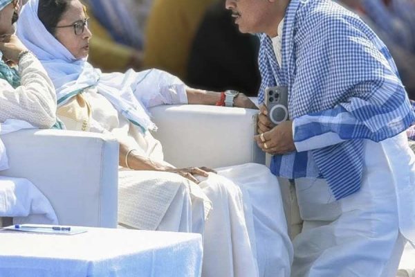 সব্যসাচী দত্তের রাজনৈতিক সক্রিয়তা: লক্ষ্য কি ফের বিধায়ক হওয়া?