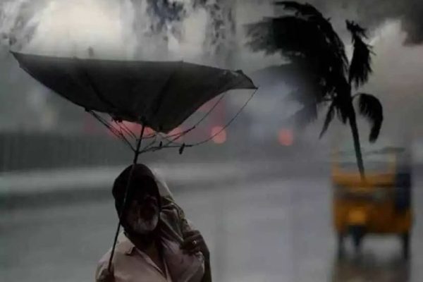 বৃষ্টিপাতের মাত্রা অস্বাভাবিকভাবে বৃদ্ধি পাচ্ছে, জলবায়ু পরিবর্তনের ইঙ্গিত?
