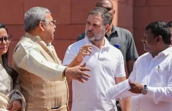 বাদল অধিবেশন: বিতর্ক, কূটনীতি ও বিরোধী চাপের মাঝখানে দাঁড়িয়ে সরকার